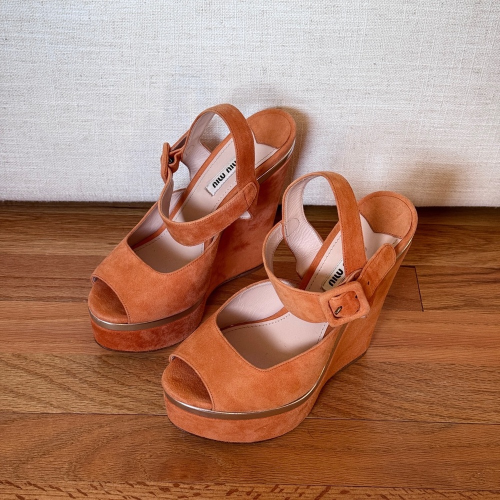 Miu Miu Platform Wedge Suede Orange Sandals‎ Size 36